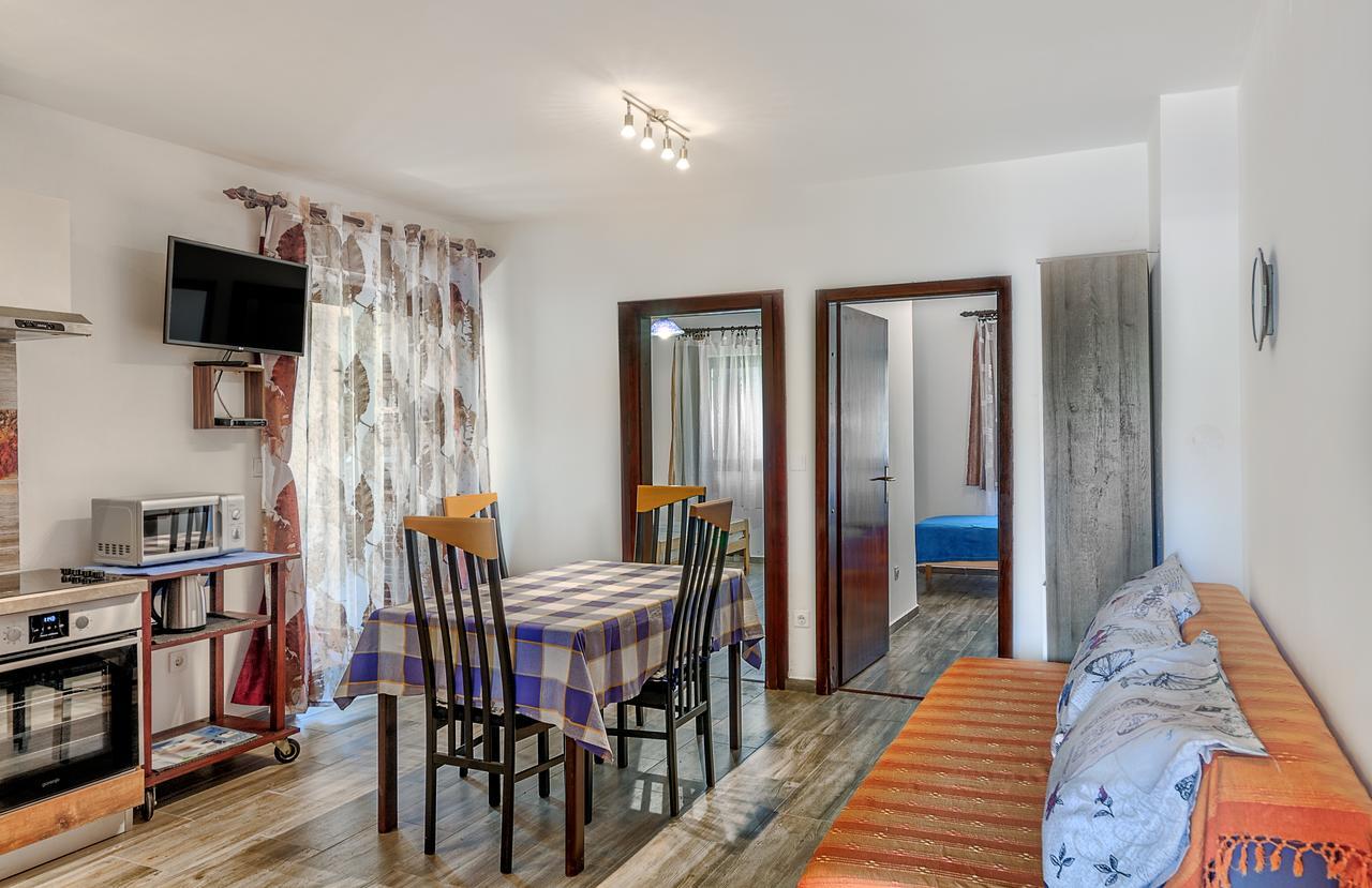 Vesna Apartment ปิเยชชานา อูวาลา ภายนอก รูปภาพ